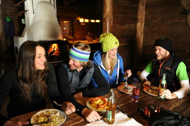 Gemütlich Einkehren in der Böglalm