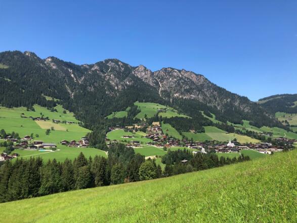 Panoramblick von Kolber auf Alpbach Dorf
