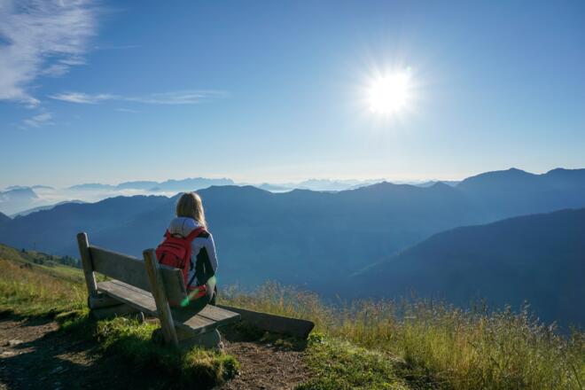 Aussichtbank am Panoramaweg Wiedersbergerhorn