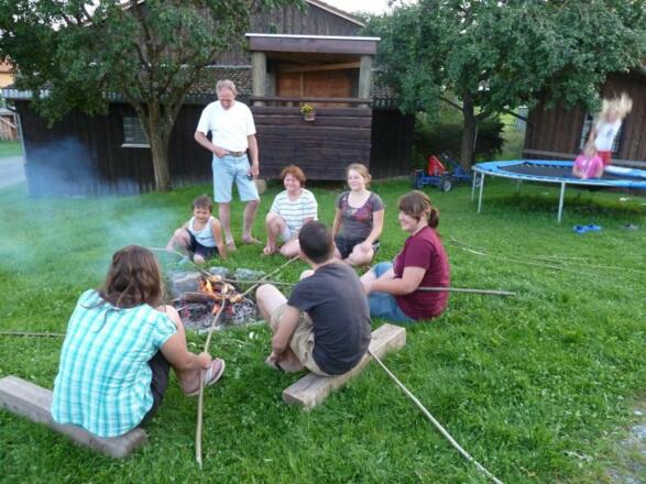 Stockbrot am Lagerfeuer