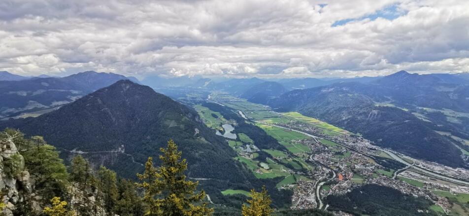 wunderbare Aussicht vom Pletzachkogel