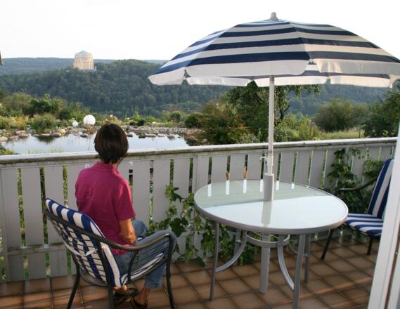 Am Balkon der 3-Zimmer-Wohnung