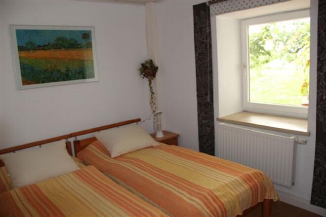 Schlafzimmer, die beiden Betten können auseinander gestellt werden