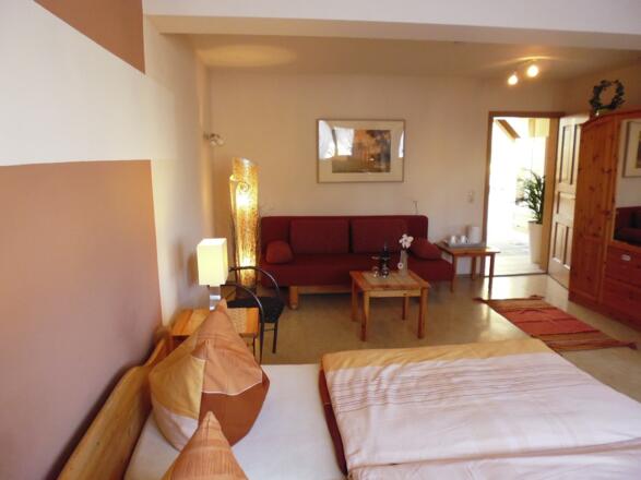 Doppel- bzw. Dreibettzimmer