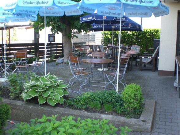 Gartenterasse 40 Sitzplätze hinten