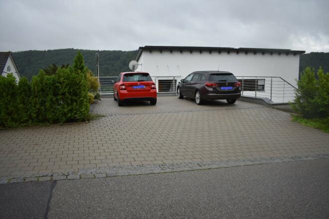 Parkflächer für bis zu 2 PKW