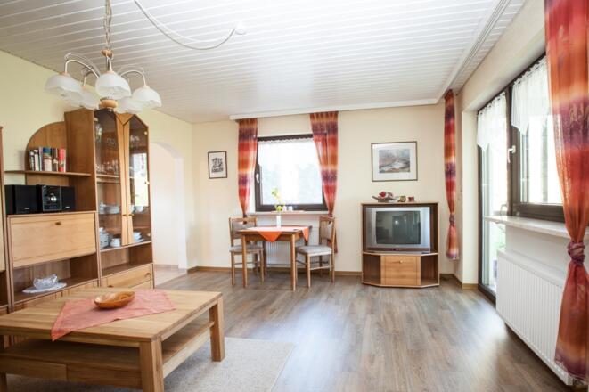 Wohnraum mit Eßplatz