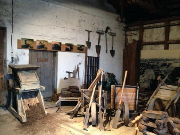 Werkzeuge zum Torfstich