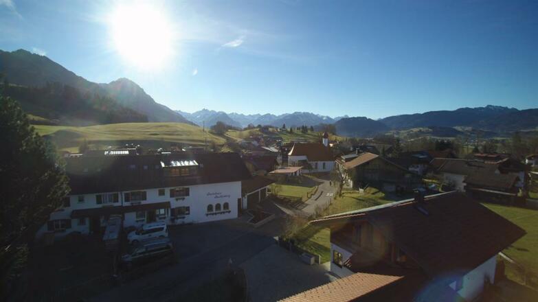 Unser Haus aus der Luft betrachtet