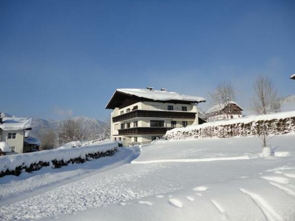 Haus Ronacher im Winter