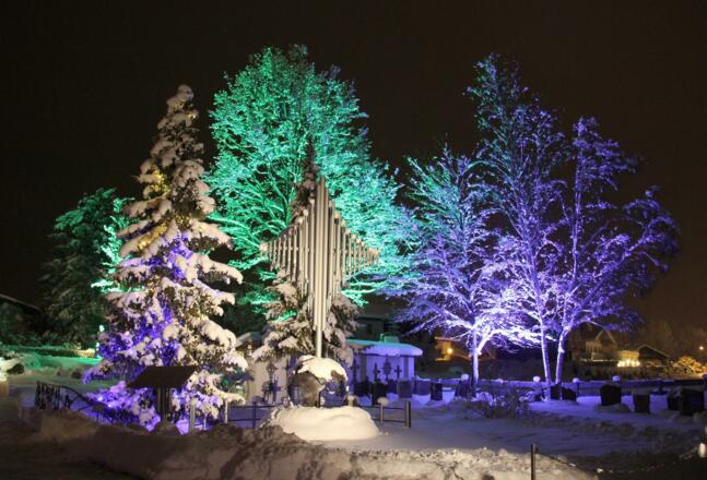 Weltfriedenskreuz im Winter