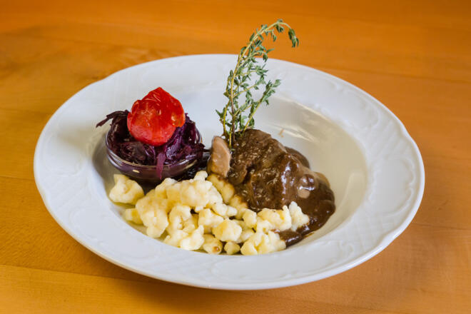 Hirschragout - das AlmSchmankerl auf der Oberhofalm