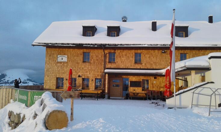 Hütten-Südseite im Winter