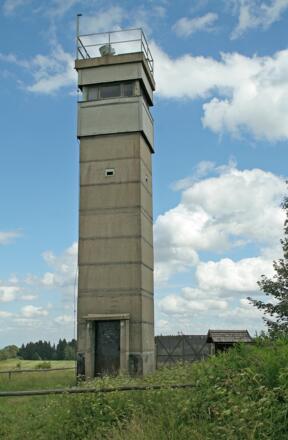 Der ehemalige Grenzturm ist heute Denk- und Mahnmal vergangener Zeiten