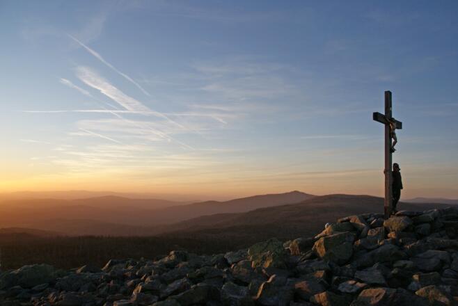 Gipfelkreuz beim Sonnenuntergang