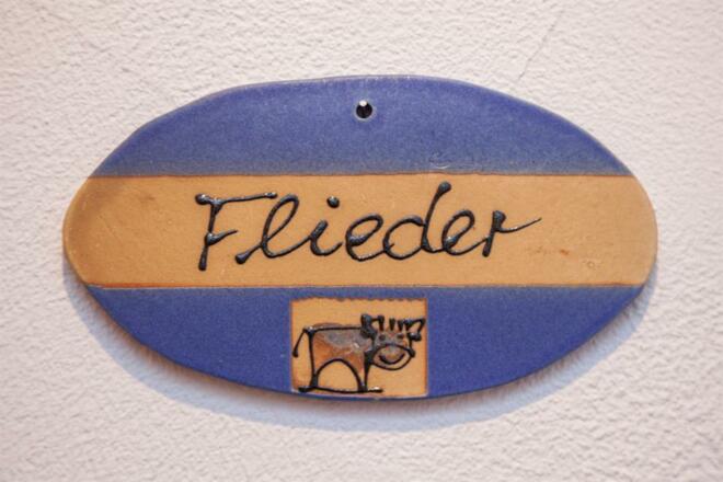 Herzlich Willkommen in der Ferienwohnung Flieder