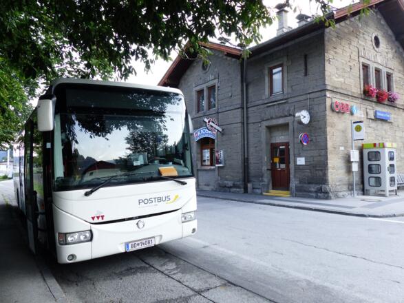 Der Bus bringt uns ins hintere Gschnitztal.
