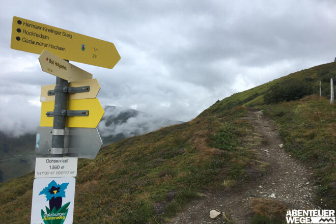 2.10 km - Pfad bergauf folgen (&quot;Hermann Kreilinger-Steig&quot;).