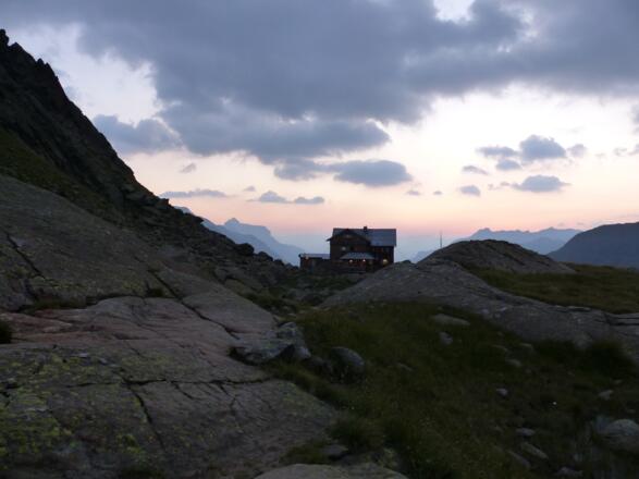 Zeitig in der Früh verlassen wir die Bremer Hütte und