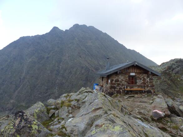 Die Zollhütte am Simmingjöchl ist erreicht.