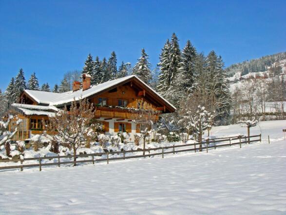 Landhaus Wankleiten im Winter mit Umgebung