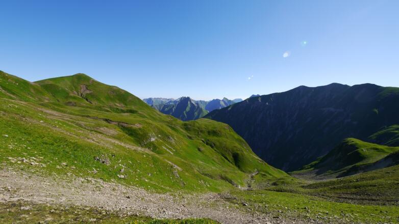 Fürschießersattel - Blick zur Höfats