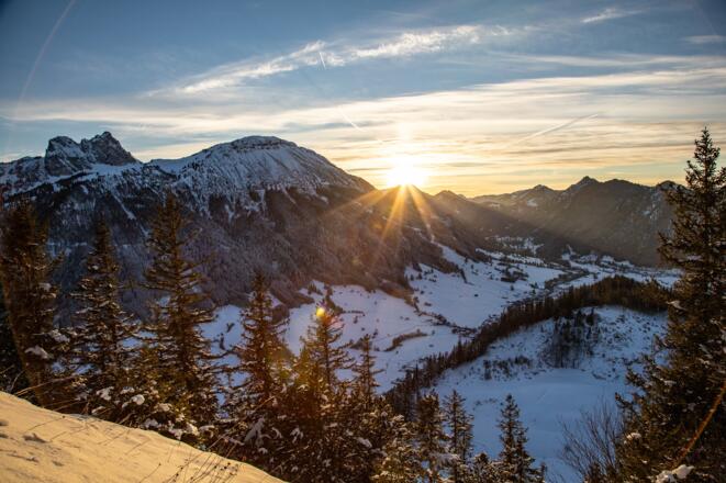 Sonnenuntergang über dem Pfrontener Tal vom Falkenstein aus gesehen