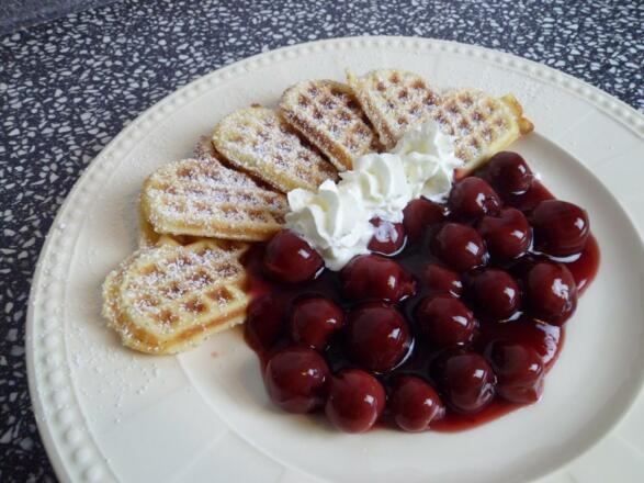 Waffeln m. Kirschen