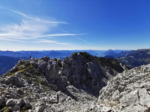 Gratwanderung mit Dachsteinblick
