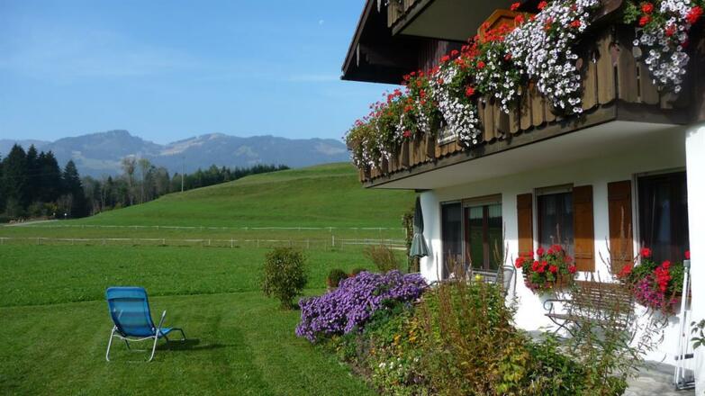 Südterrasse mit Hörnerblick in Fischen-Weiler