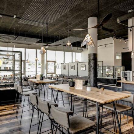 Kunst Cafe Marina Blick