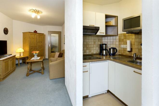 FEWO Alpenrösle - Küche und Wohnzimmer