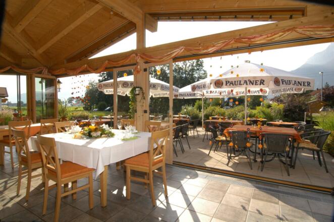 Wintergarten mit Terrasse