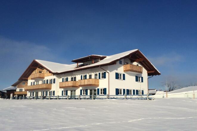 Winter Hausansicht Alpenglück de Luxe