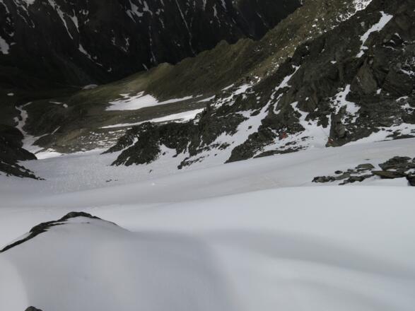 Gurgler Eisjoch - Abstiegsroute nach Süden (Im Juli noch viel Schnee)