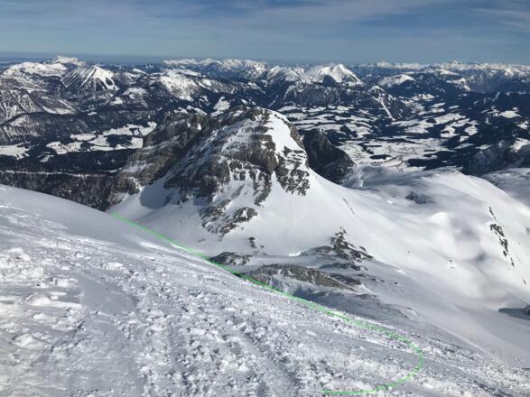 Blick vom Scheiblingkogel auf den Abfahrtsweg mit Einfahrt in die &quot;Schwer&quot; links neben der Schwerwand