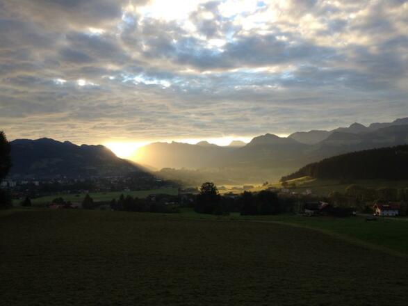 Allgäuer Herbststimmung - Blick ins Tal