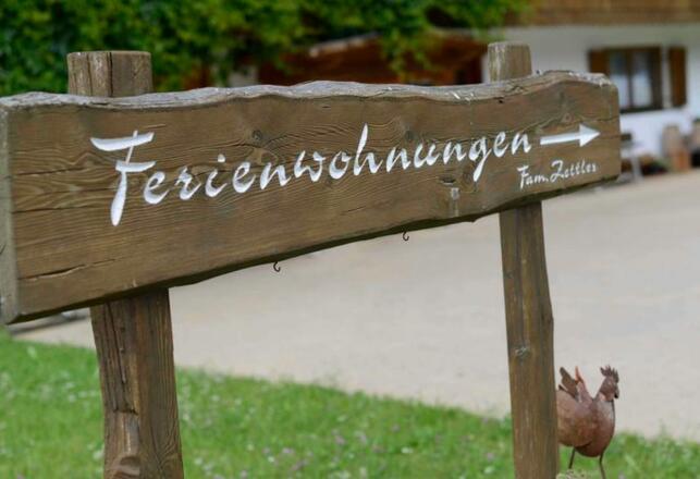 Aussenansicht im Sommer