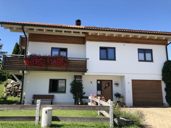 Unser Haus im Sommer