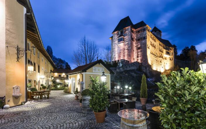 Gut Matzen Terrasse Schlossblick