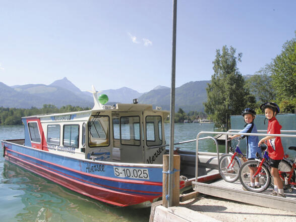 Die Greinz Überfuhr bringt Sie von St. Wolfgang nach Abersee