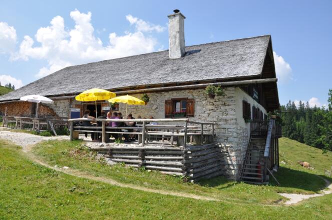Historische Postalmhütte