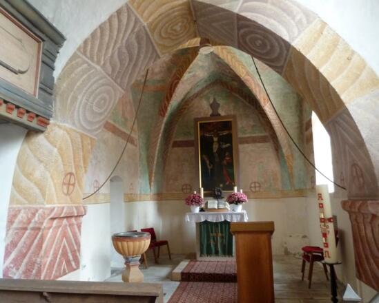 Altarraum in Wehrkirche Kästel