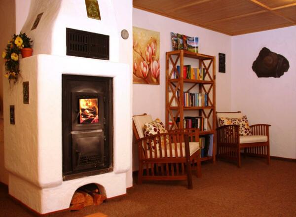 Kamin &amp; Leseecke