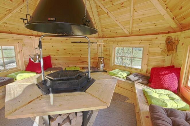 Schöne Stunden in unserer Grillhütte