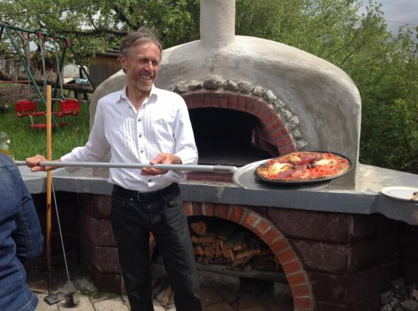 Der Bauer backt auch mal Pizza