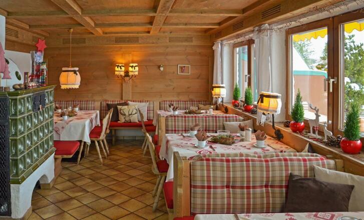 Fruehstuecksraum 2015 Neu