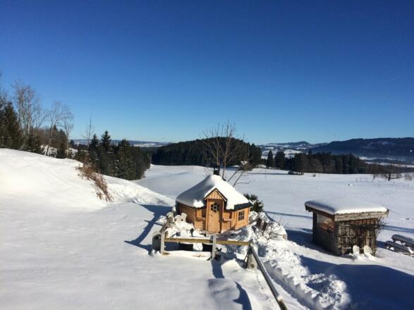 Die Grillhütte ist auch im Winter kuschelig