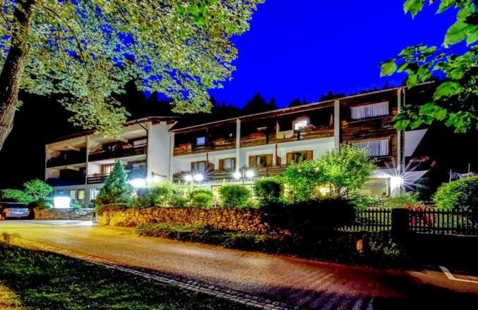 Hotel Ruchti am Abend