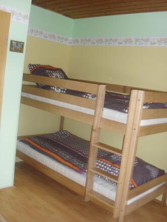 Platz für 3 im Kinderzimmer